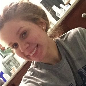 Meet your Posher, Michaela